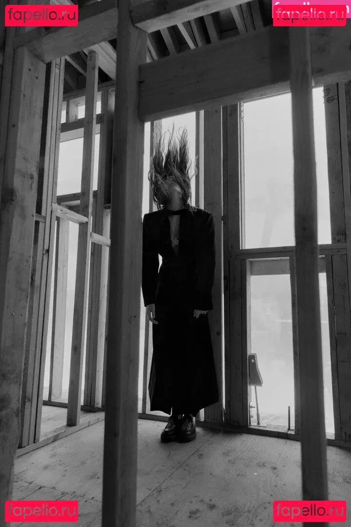 Charlotte Lawrence Onlyfans Photo Gallery 