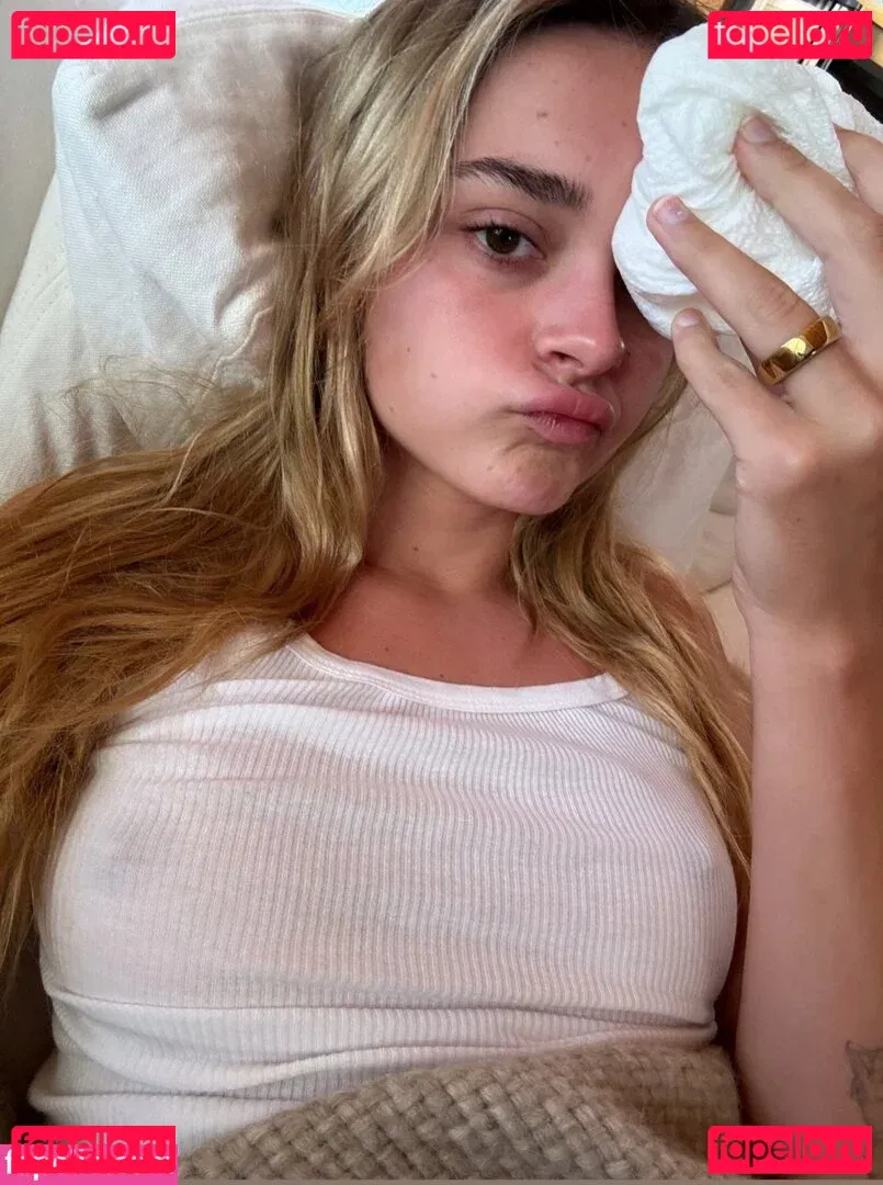 Charlotte Lawrence Onlyfans Photo Gallery 