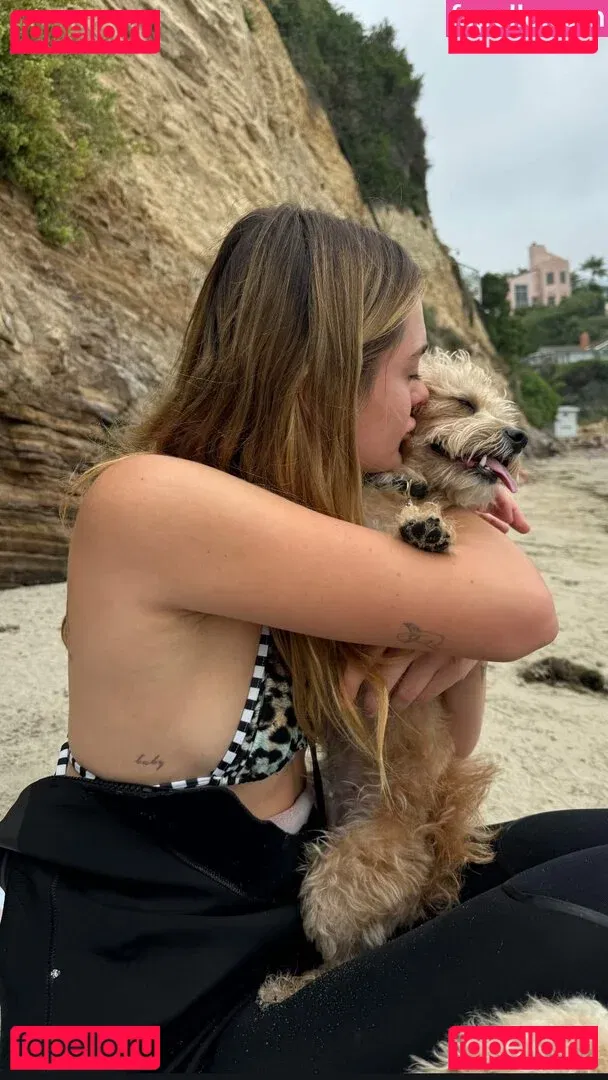 Charlotte Lawrence Onlyfans Photo Gallery 