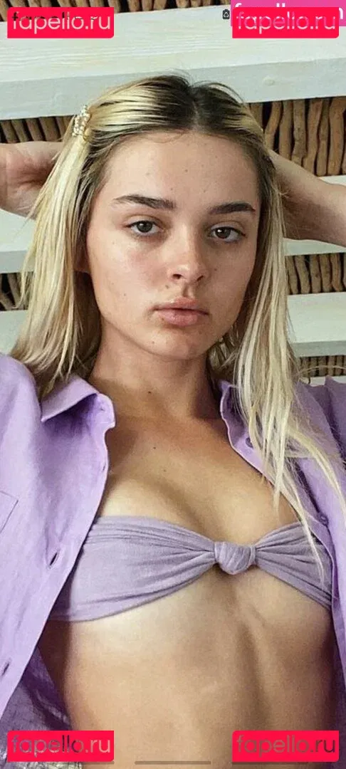 Charlotte Lawrence Onlyfans Photo Gallery 