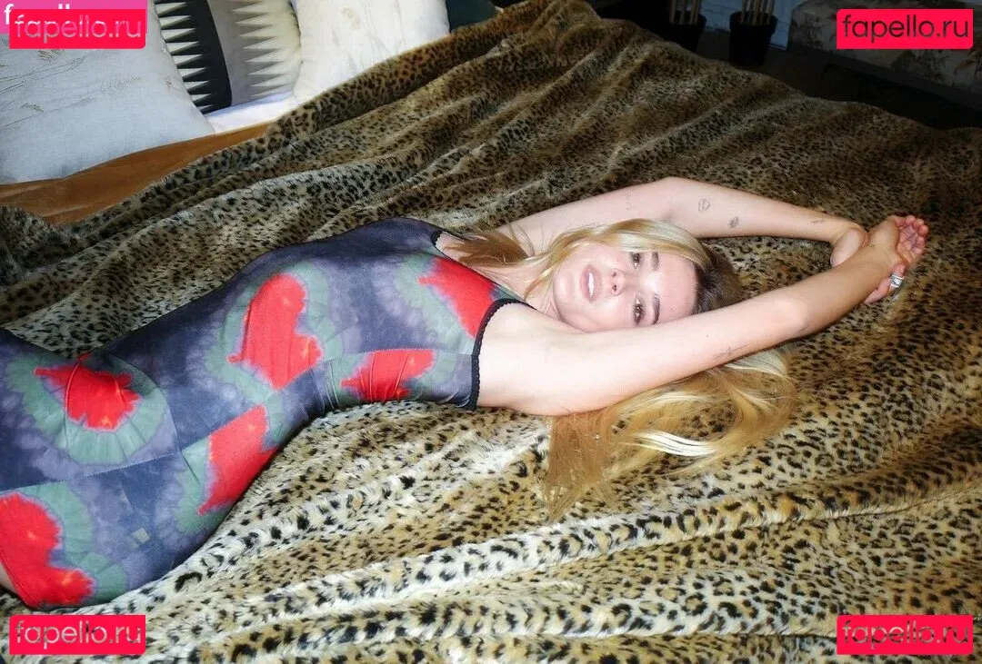 Charlotte Lawrence Onlyfans Photo Gallery 