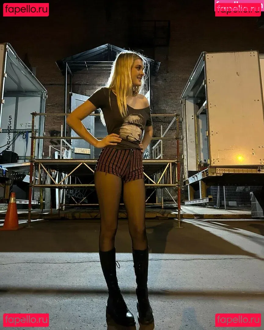 Charlotte Lawrence Onlyfans Photo Gallery 