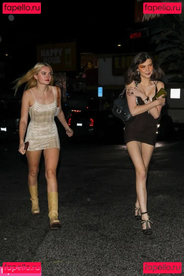 Charlotte Lawrence Onlyfans Photo Gallery 