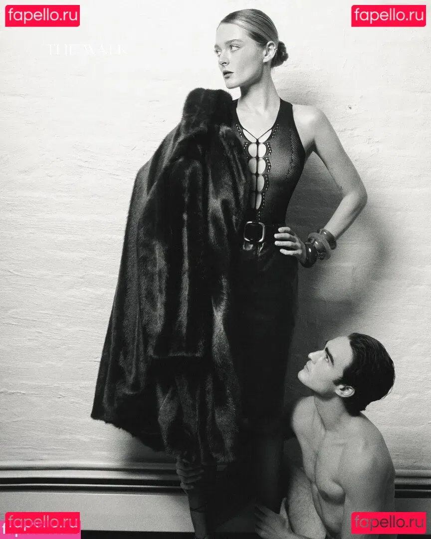 Charlotte Lawrence Onlyfans Photo Gallery 