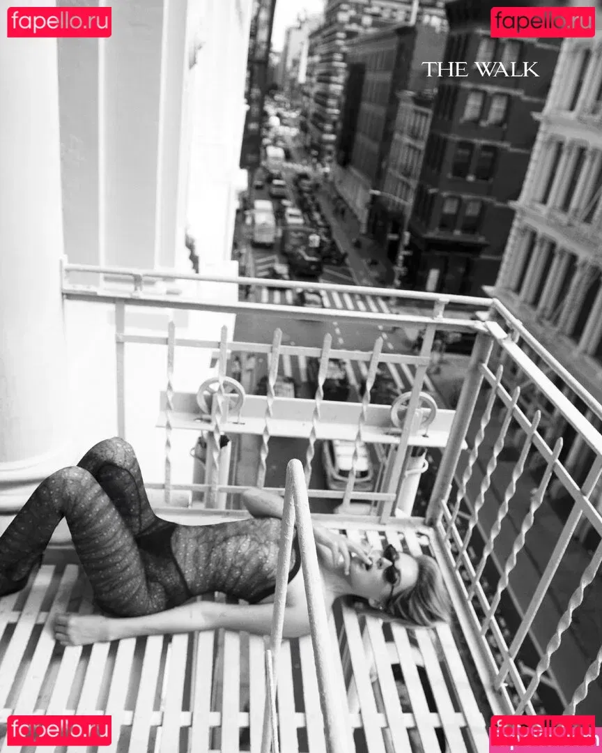 Charlotte Lawrence Onlyfans Photo Gallery 