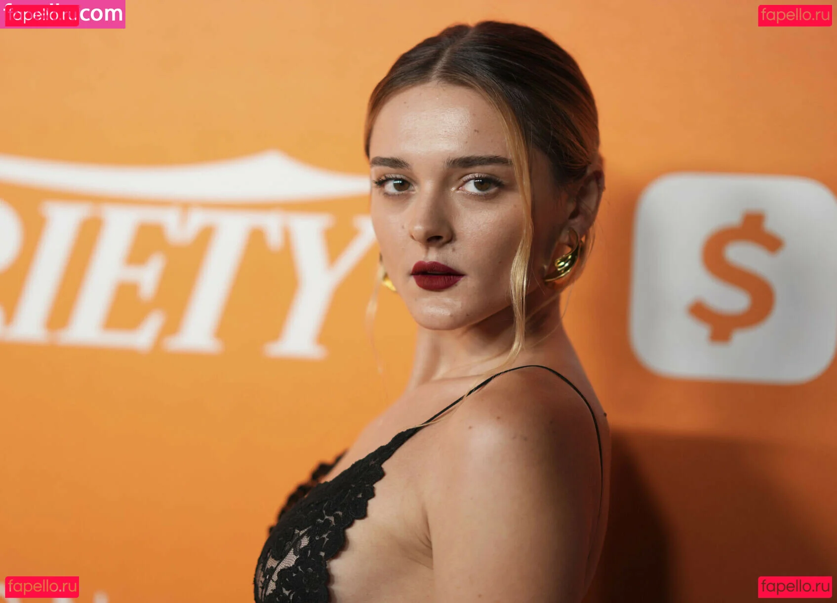 Charlotte Lawrence Onlyfans Photo Gallery 