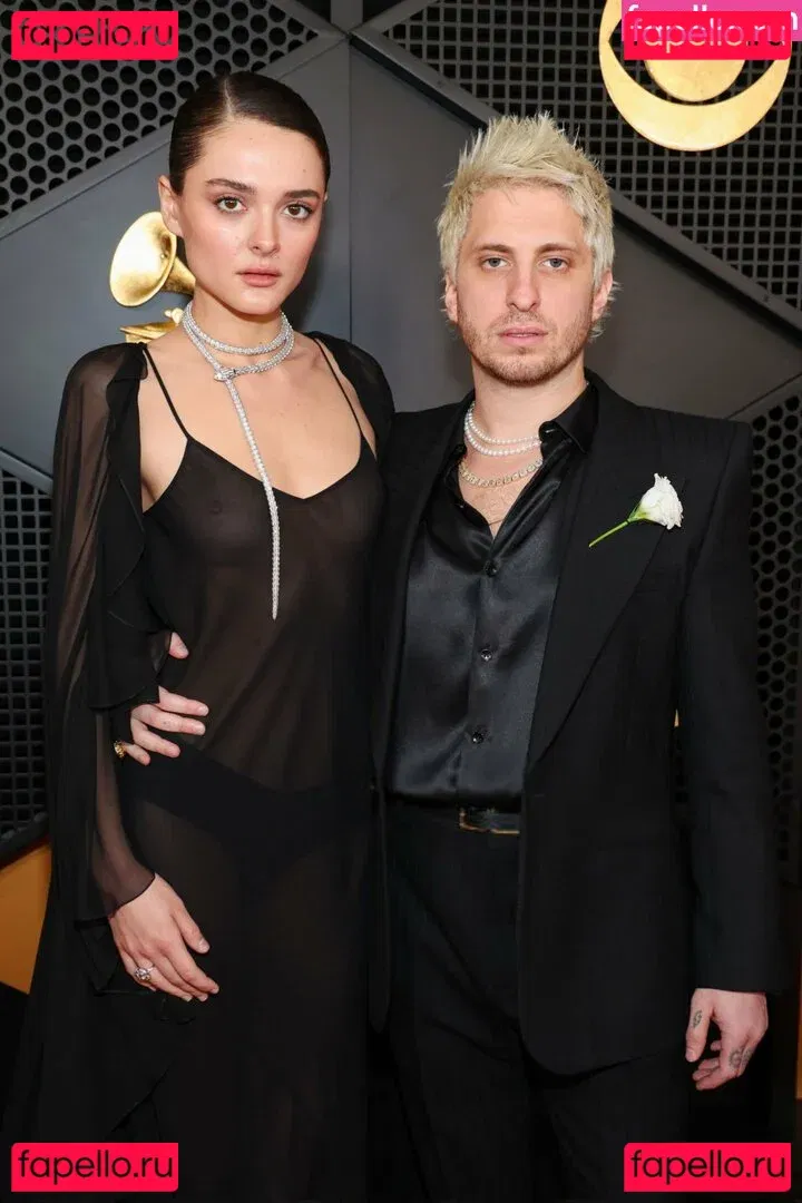 Charlotte Lawrence Onlyfans Photo Gallery 