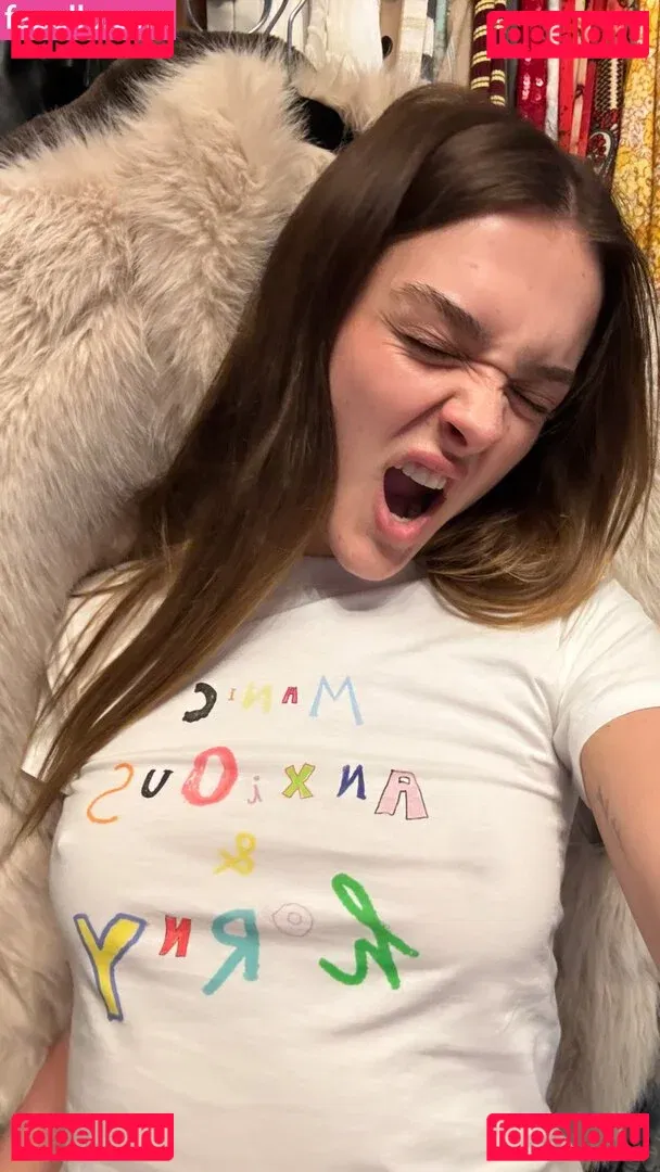 Charlotte Lawrence Onlyfans Photo Gallery 