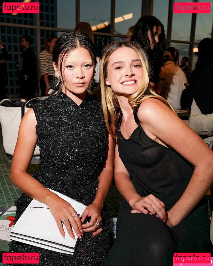 Charlotte Lawrence Onlyfans Photo Gallery 