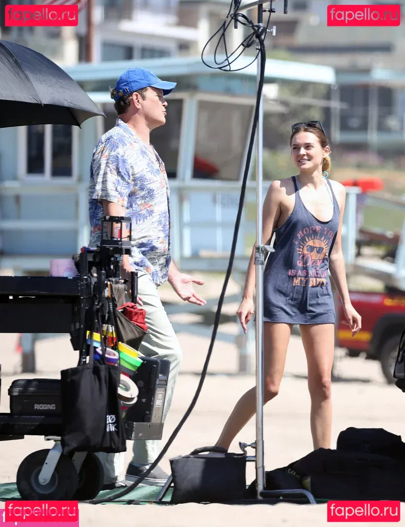 Charlotte Lawrence Onlyfans Photo Gallery 