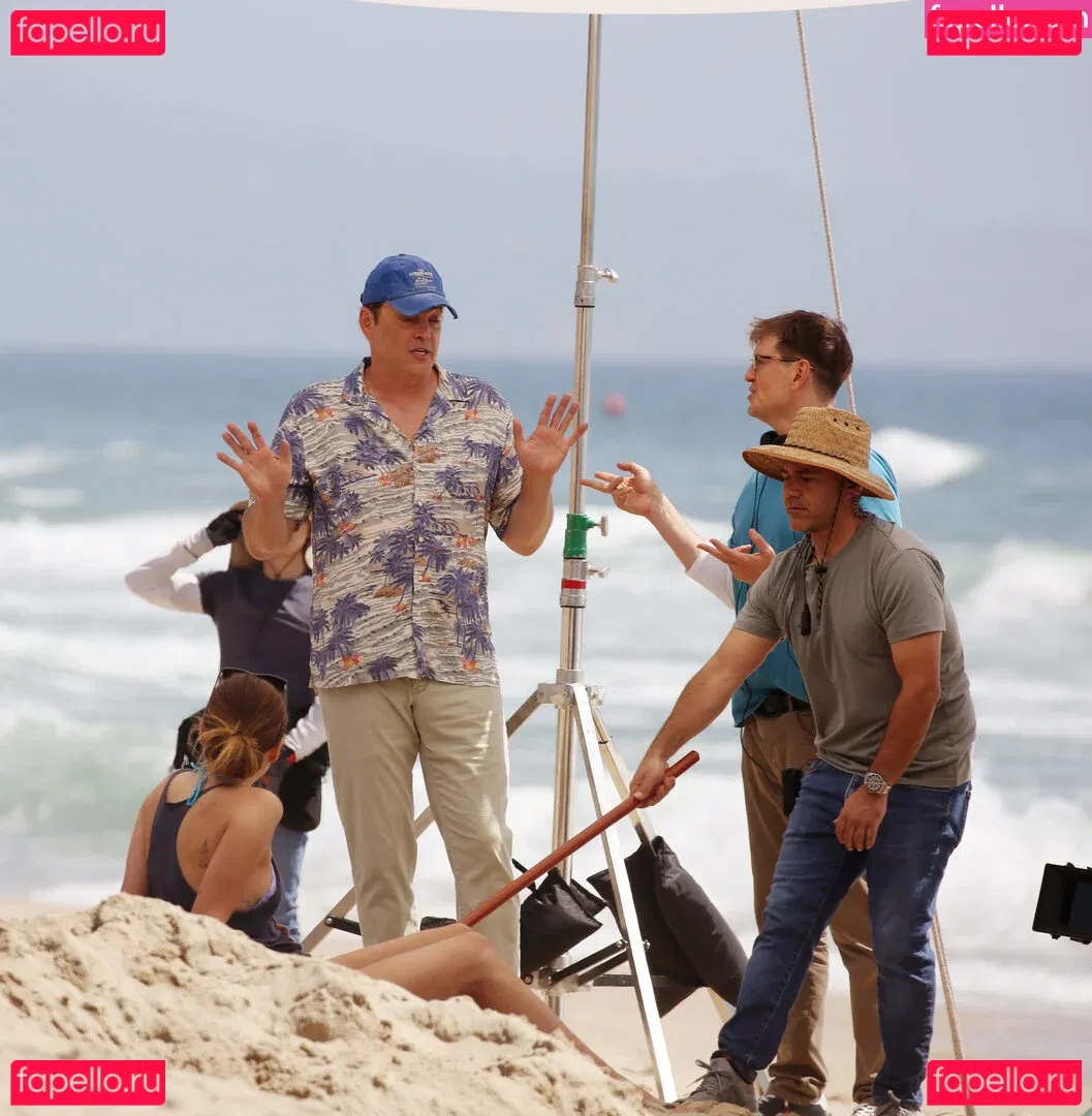 Charlotte Lawrence Onlyfans Photo Gallery 