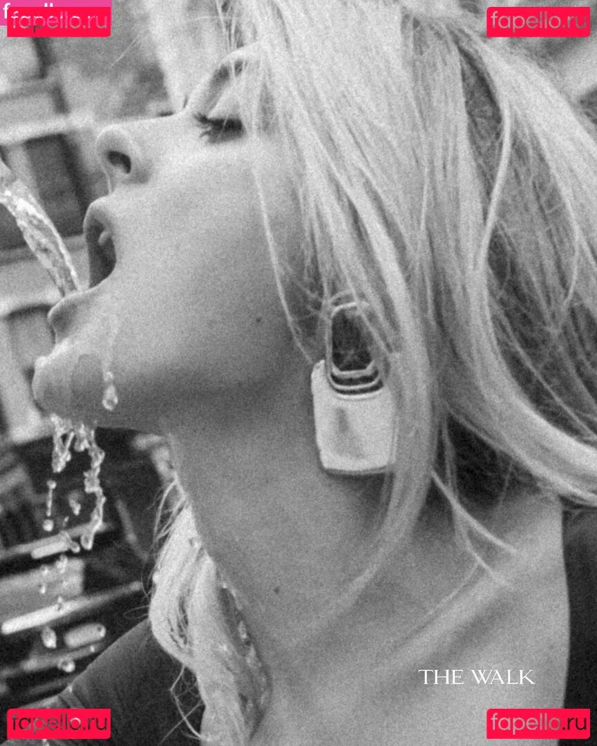 Charlotte Lawrence Onlyfans Photo Gallery 