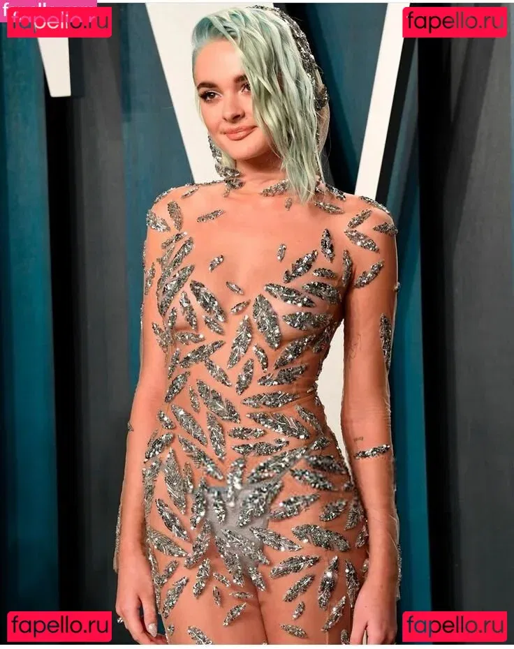 Charlotte Lawrence Onlyfans Photo Gallery 