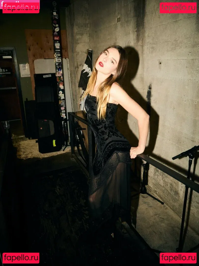 Charlotte Lawrence Onlyfans Photo Gallery 