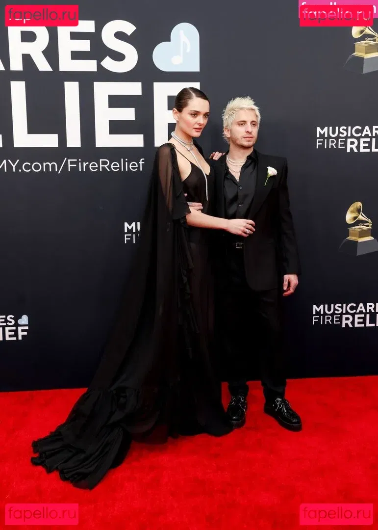 Charlotte Lawrence Onlyfans Photo Gallery 