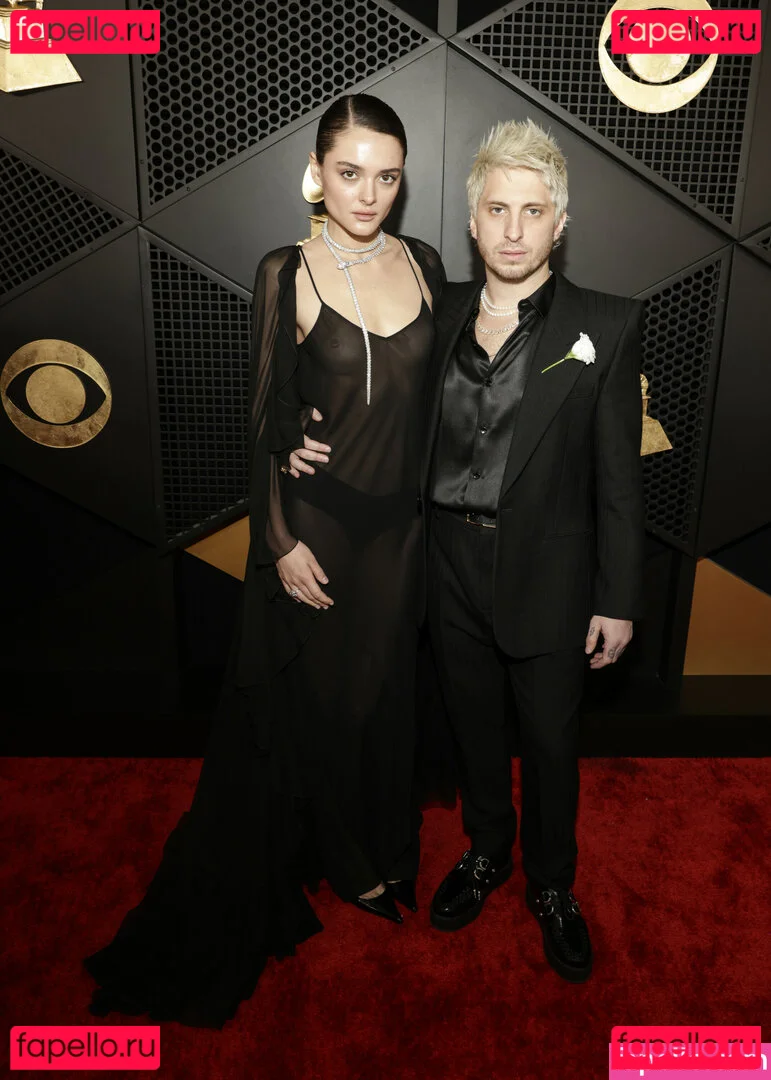 Charlotte Lawrence Onlyfans Photo Gallery 