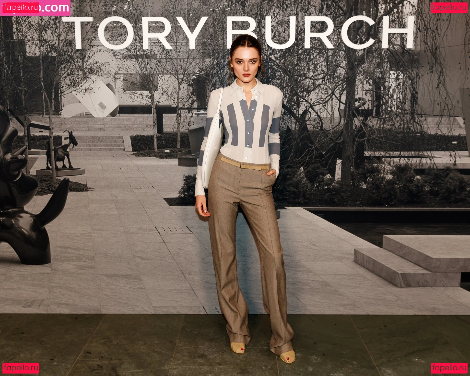 Charlotte Lawrence Onlyfans Photo Gallery 