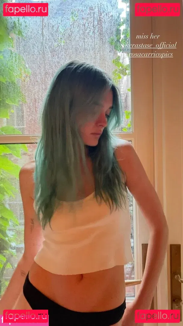 Charlotte Lawrence Onlyfans Photo Gallery 