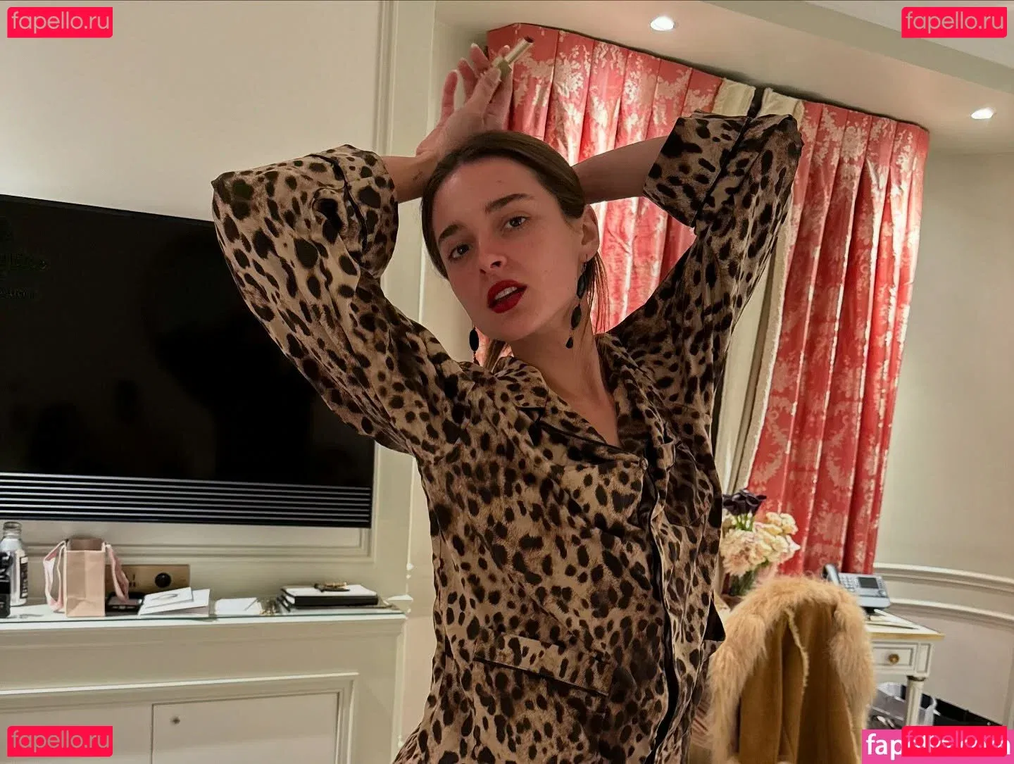 Charlotte Lawrence Onlyfans Photo Gallery 