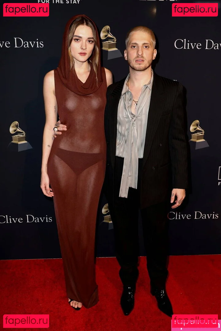 Charlotte Lawrence Onlyfans Photo Gallery 