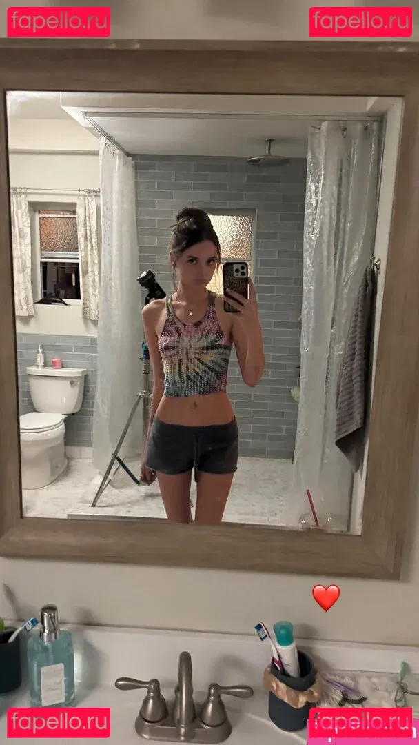 Charlotte Lawrence Onlyfans Photo Gallery 