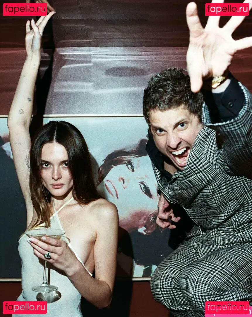 Charlotte Lawrence Onlyfans Photo Gallery 