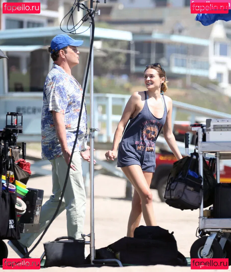 Charlotte Lawrence Onlyfans Photo Gallery 