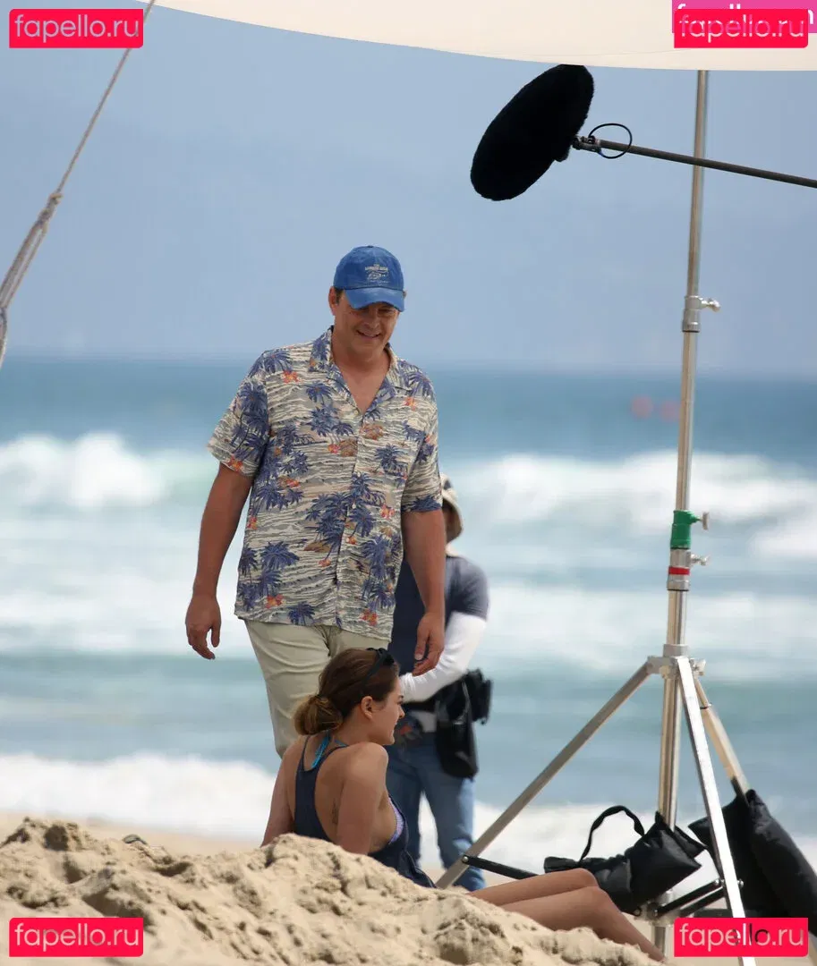 Charlotte Lawrence Onlyfans Photo Gallery 