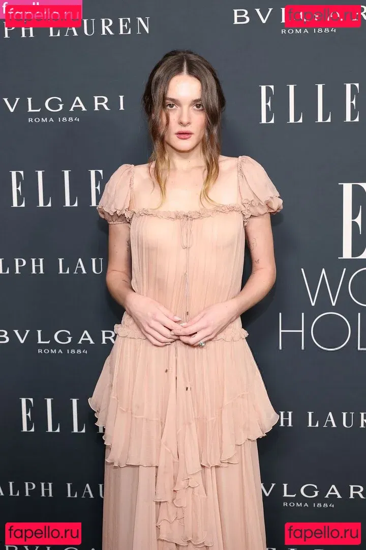 Charlotte Lawrence Onlyfans Photo Gallery 