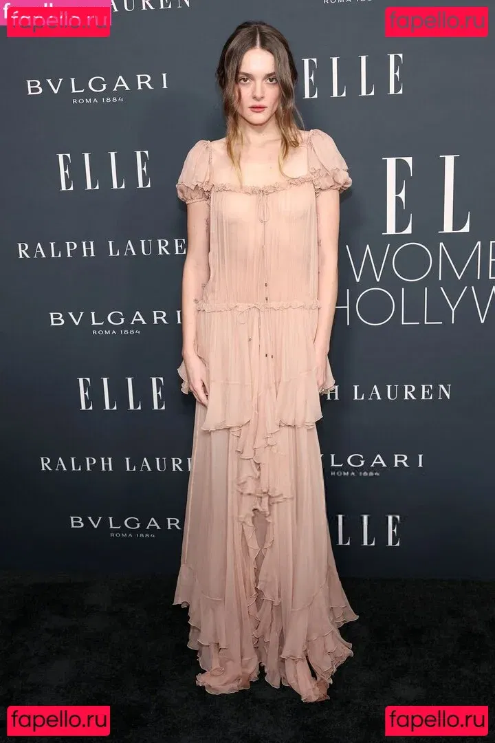 Charlotte Lawrence Onlyfans Photo Gallery 