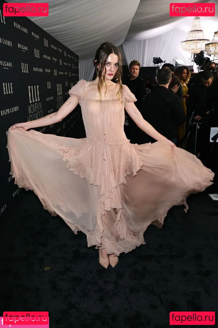 Charlotte Lawrence Onlyfans Photo Gallery 