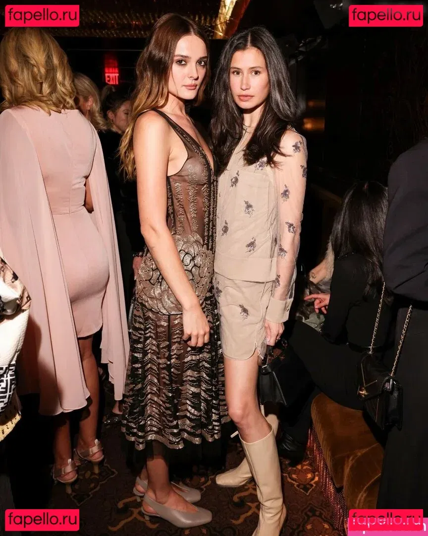 Charlotte Lawrence Onlyfans Photo Gallery 