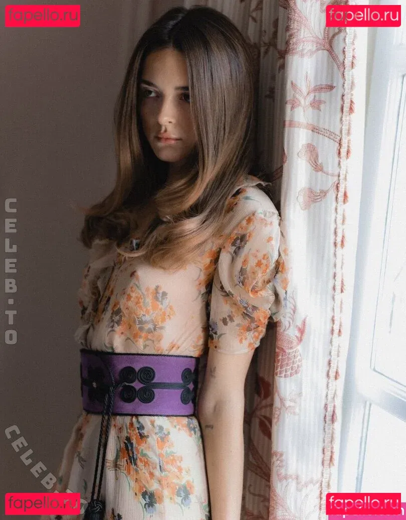 Charlotte Lawrence Onlyfans Photo Gallery 