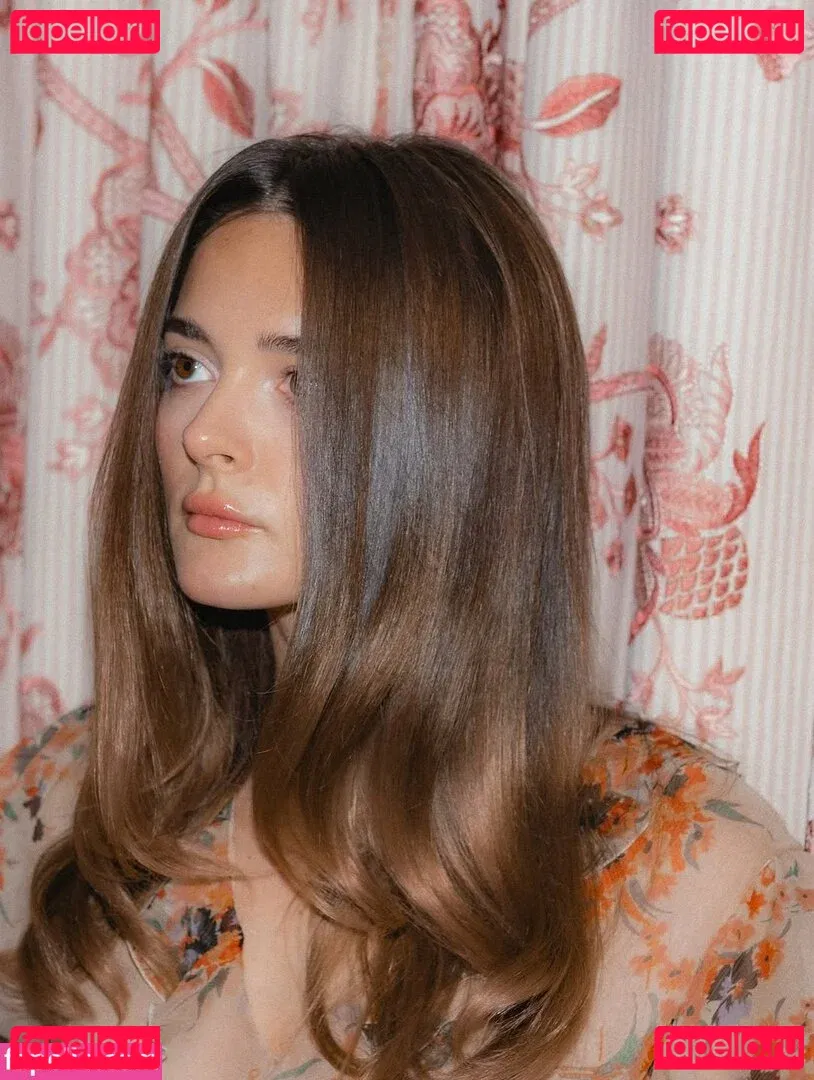 Charlotte Lawrence Onlyfans Photo Gallery 