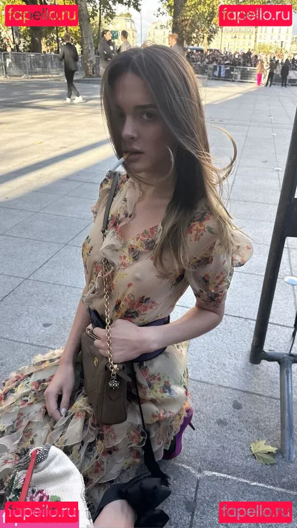 Charlotte Lawrence Onlyfans Photo Gallery 