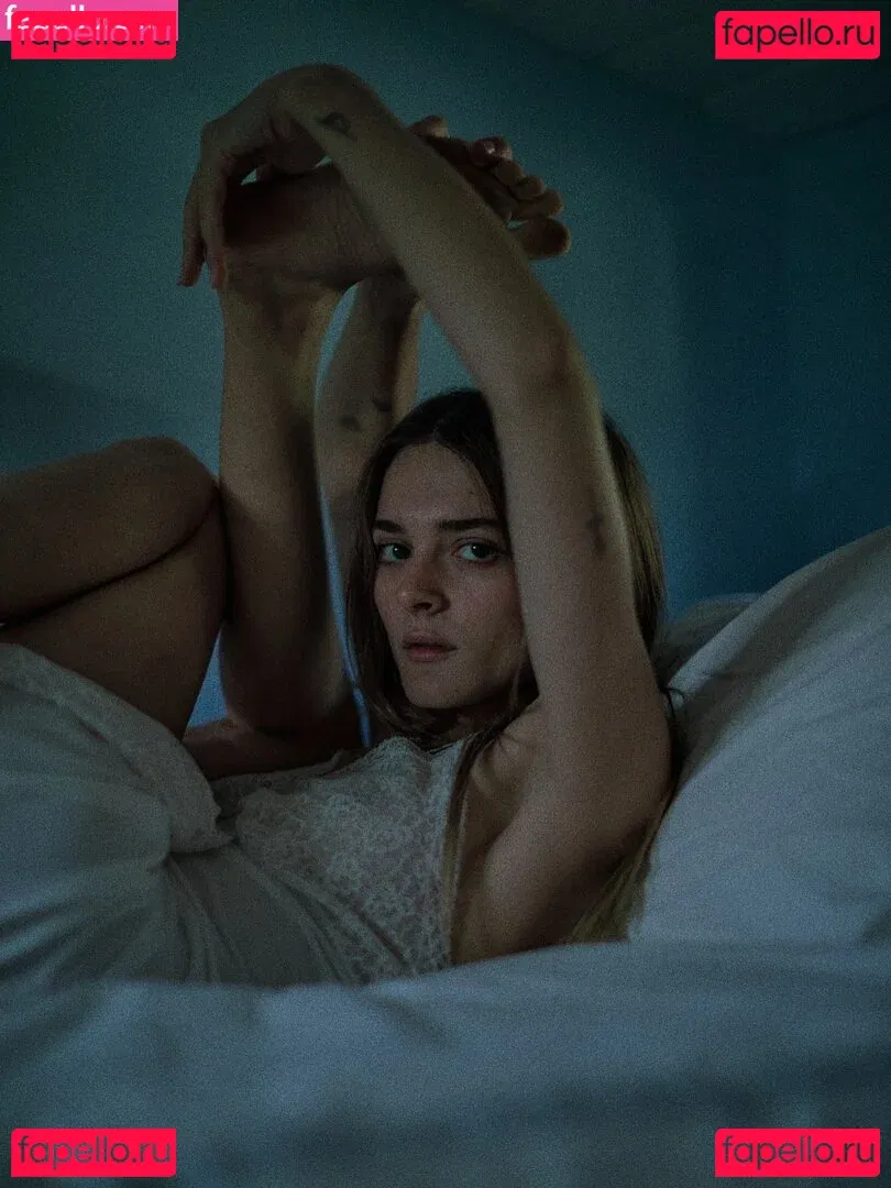 Charlotte Lawrence Onlyfans Photo Gallery 