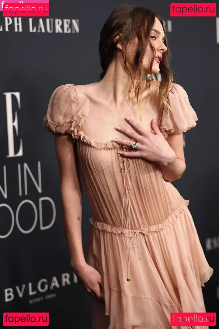 Charlotte Lawrence Onlyfans Photo Gallery 