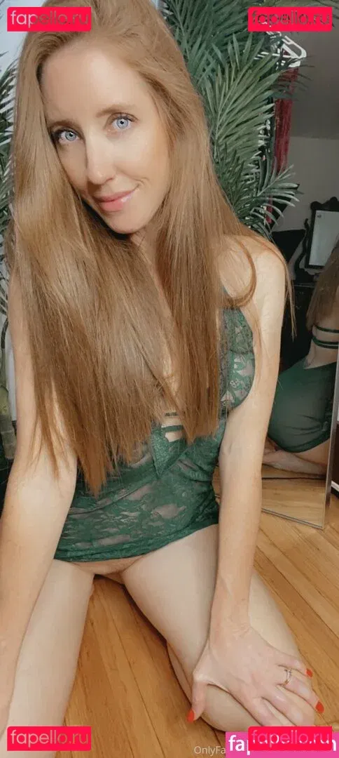 jennysroompics Onlyfans Photo Gallery 