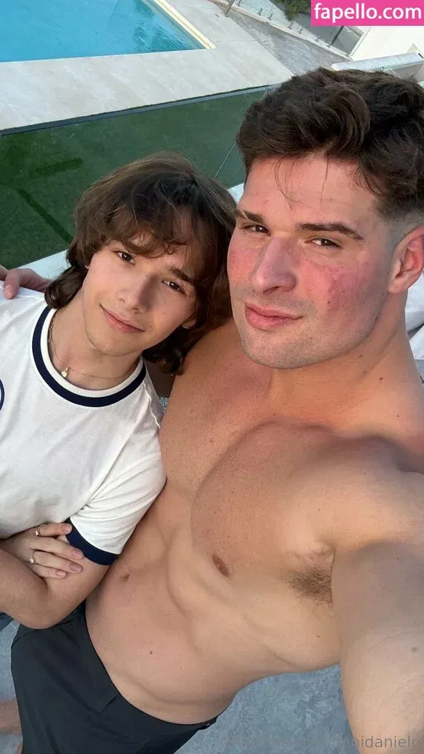 nanidanielg Onlyfans Photo Gallery 