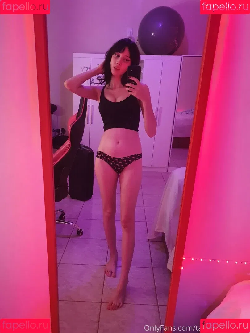 takaidesuoficial Onlyfans Photo Gallery 