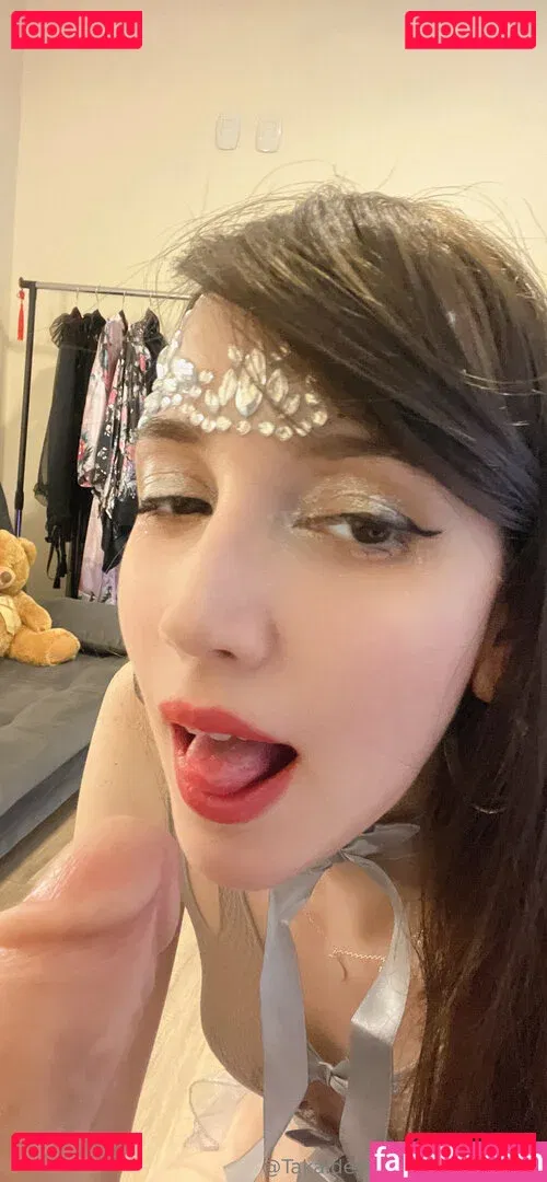 takaidesuoficial Onlyfans Photo Gallery 