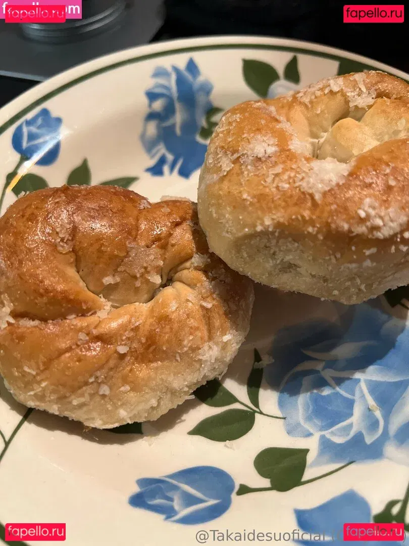 takaidesuoficial Onlyfans Photo Gallery 