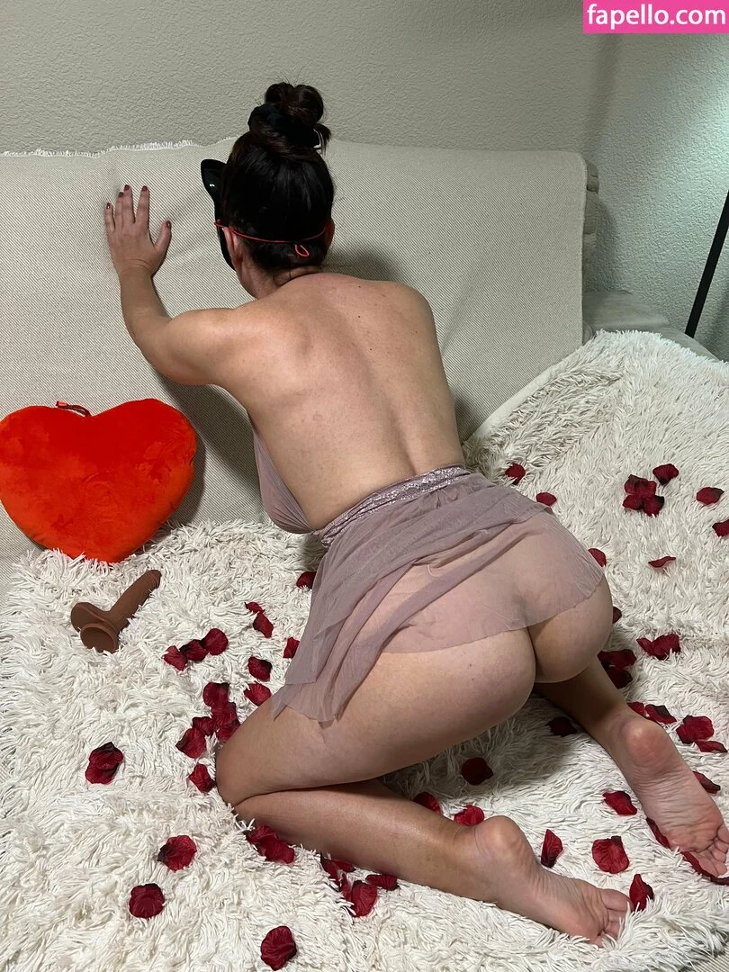 Elsaliux Onlyfans Photo Gallery 