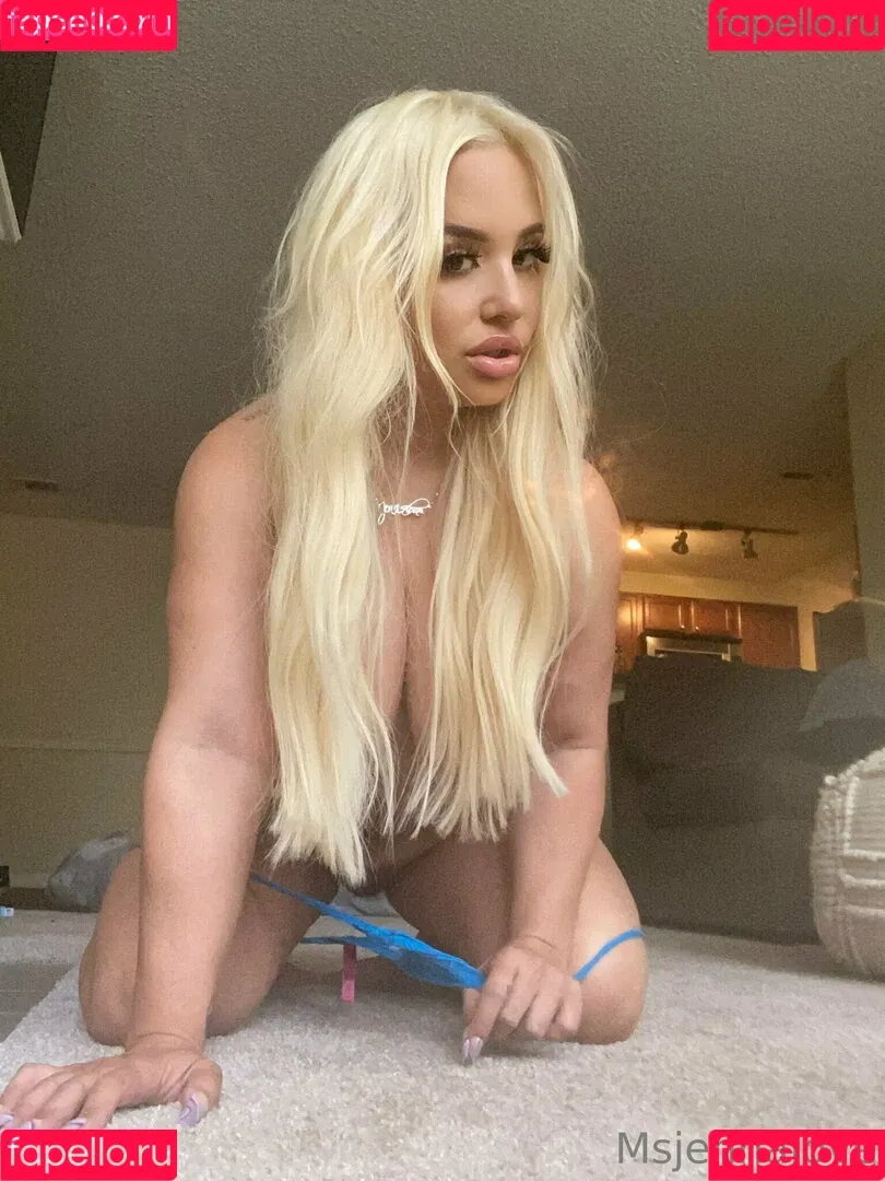 msjennalove Onlyfans Photo Gallery 