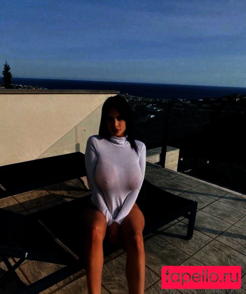 Sanna Marin Nude Onlyfans Photo 23