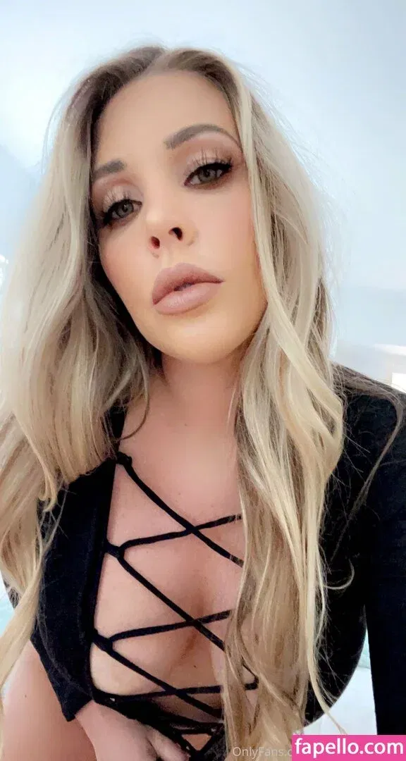 Samantha Saint Onlyfans Photo Gallery 