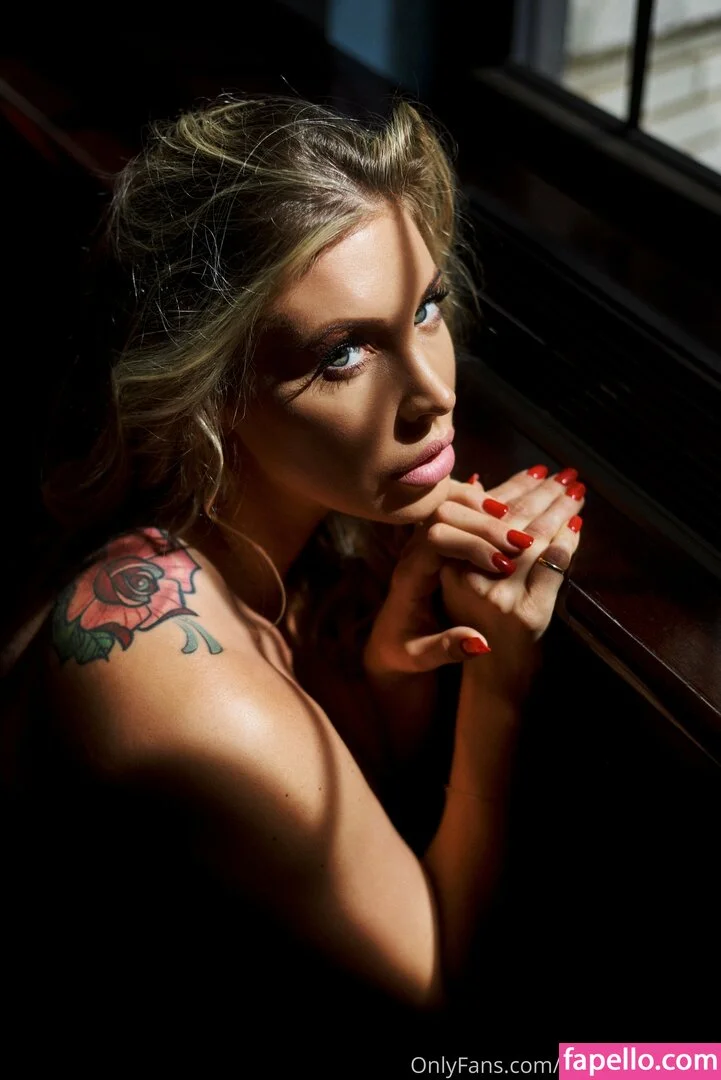 Samantha Saint Onlyfans Photo Gallery 