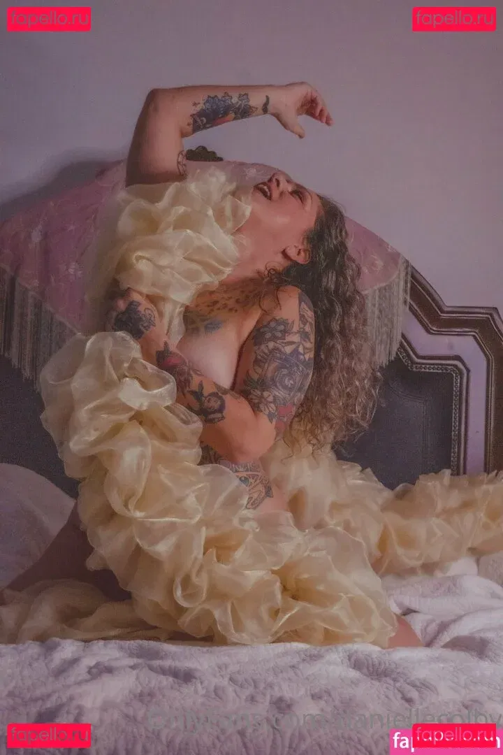 daniellecolby Onlyfans Photo Gallery 