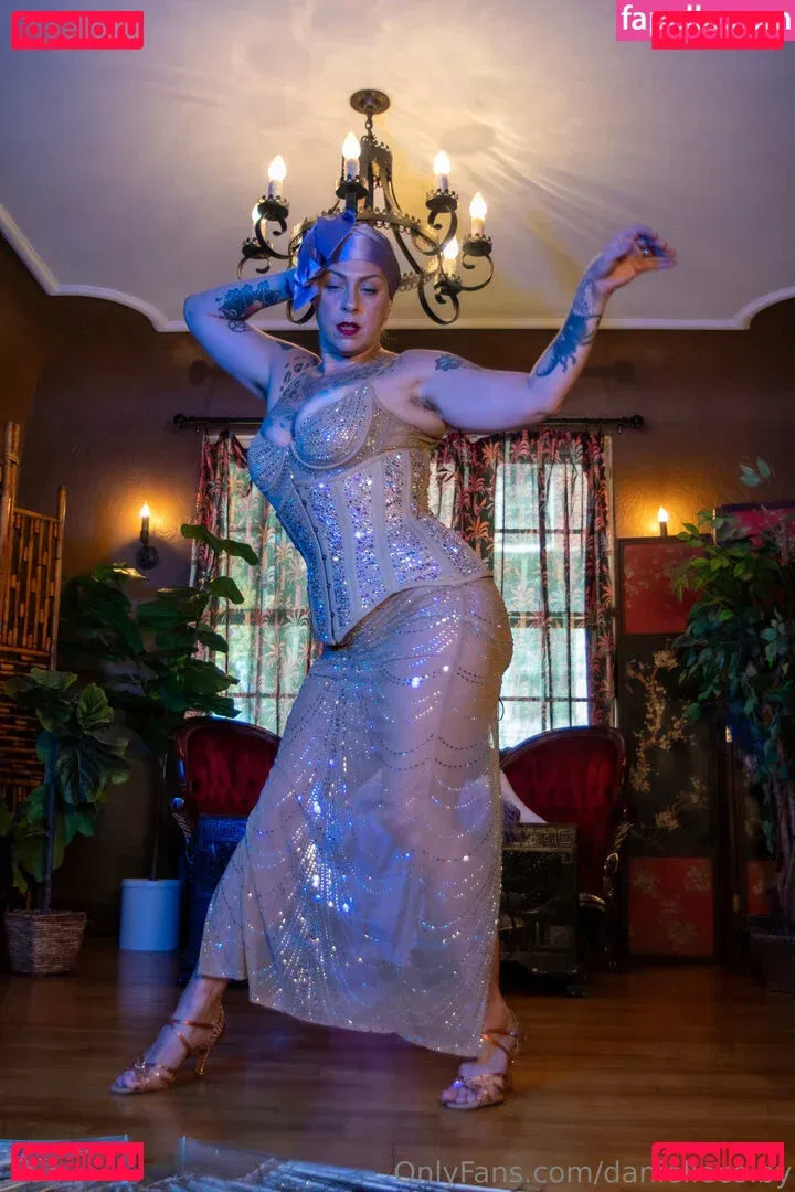 daniellecolby Onlyfans Photo Gallery 