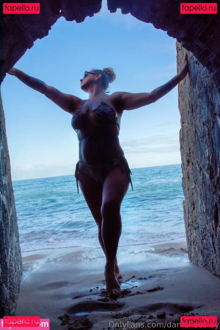 daniellecolby Onlyfans Photo Gallery 